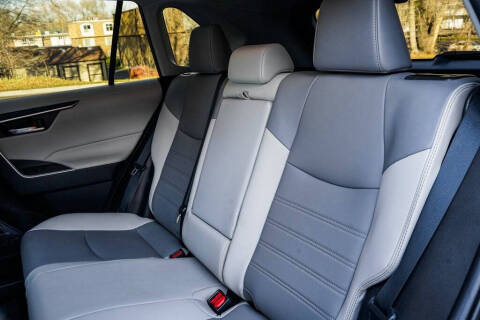 2021 Toyota RAV4 Hybrid XLE Premium