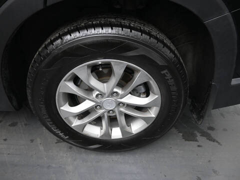 2020 Hyundai Santa Fe SE