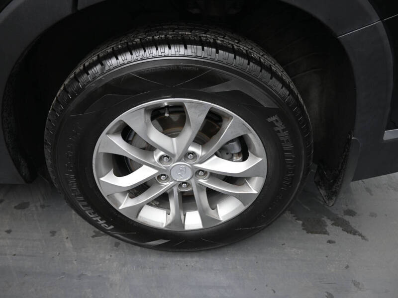 2020 Hyundai Santa Fe SE