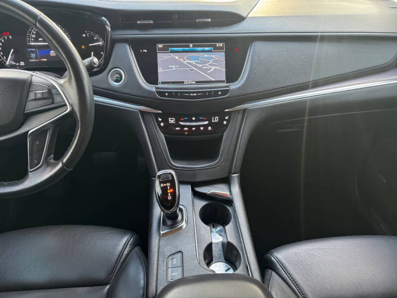 2018 Cadillac XT5 Premium Luxury