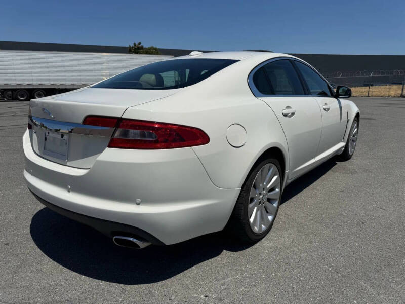 2009 Jaguar XF Luxury