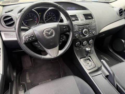 2013 Mazda MAZDA3 i Touring