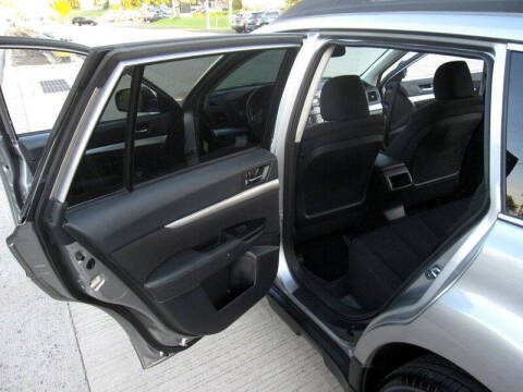 2011 Subaru Outback 2.5i Premium