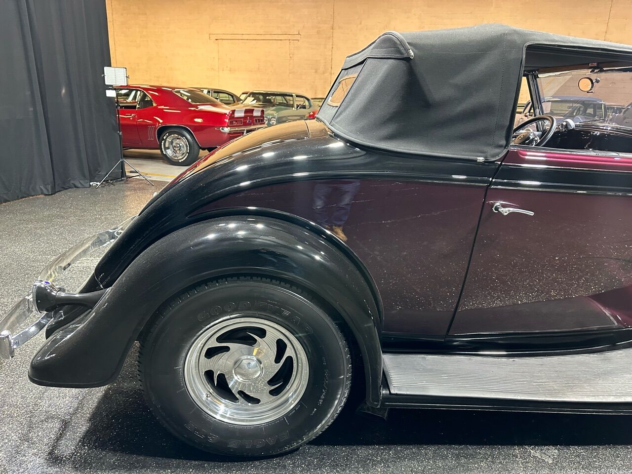 1933 Chevrolet Roadster 38