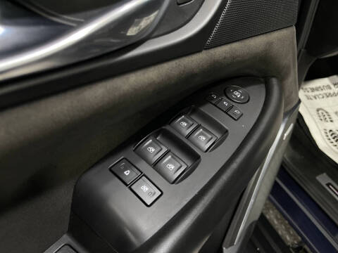 2018 Cadillac Escalade Platinum