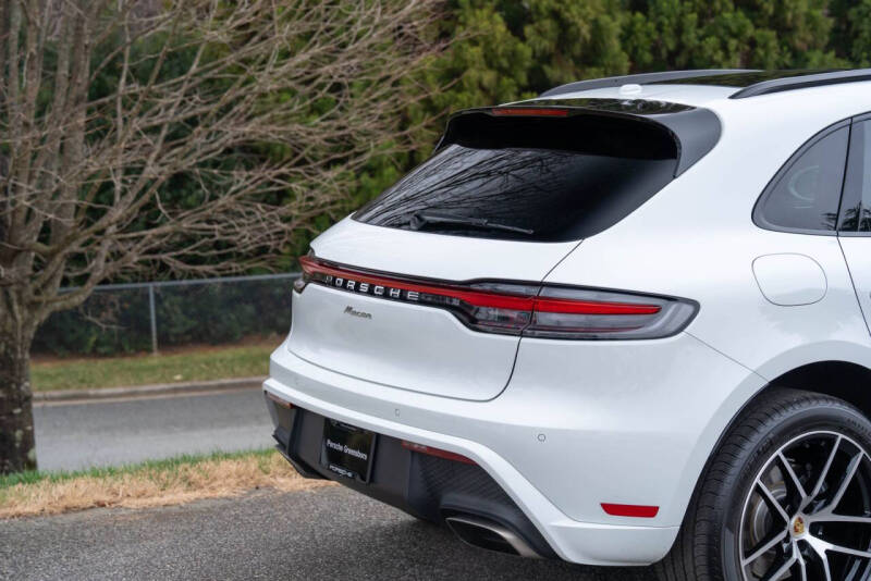 2025 Porsche Macan