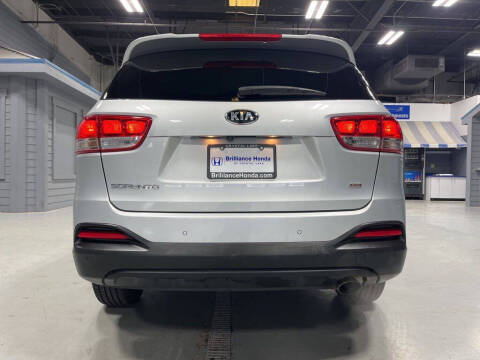 2017 Kia Sorento LX