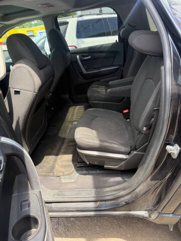 2011 GMC Acadia SLE