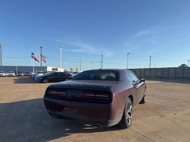 2020 Dodge Challenger SXT