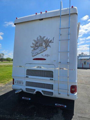2002 Freightliner XC Chassis