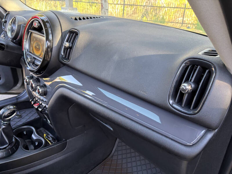 2017 MINI Countryman Cooper
