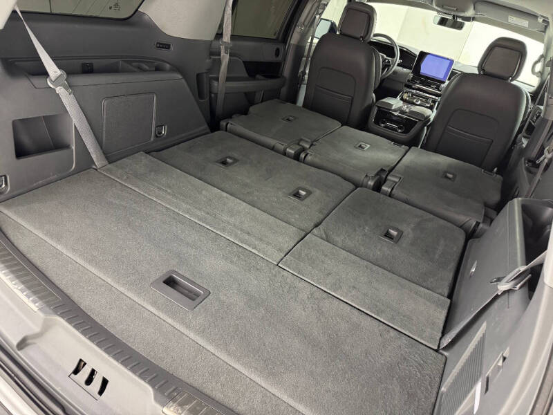 2019 Lincoln Navigator Select