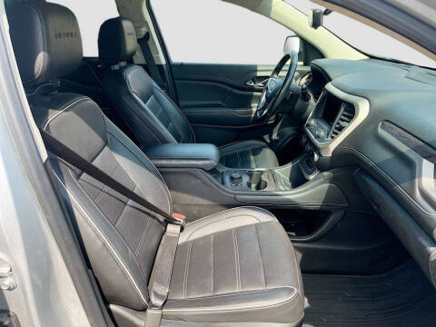 2020 GMC Acadia Denali