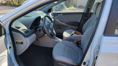 2017 Hyundai Accent SE