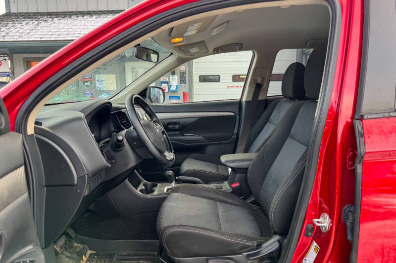 2016 Mitsubishi Outlander SE