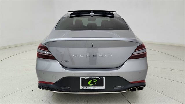 2023 Genesis G70