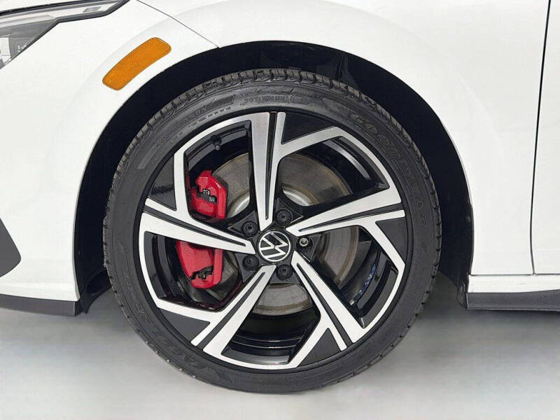 2024 Volkswagen Golf GTI SE