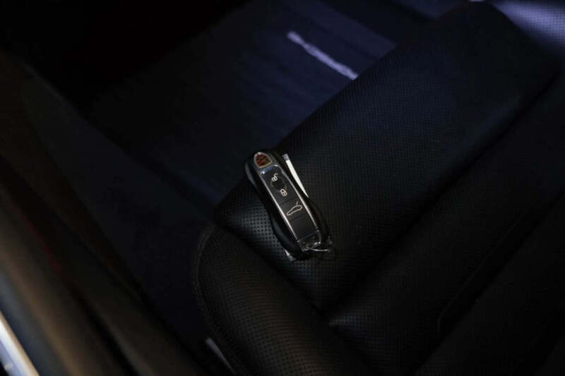 2018 Porsche Panamera Turbo Sport Turismo