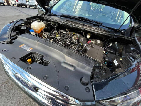 2023 Ford Edge Titanium