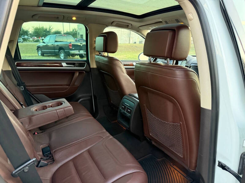 2013 Volkswagen Touareg TDI Lux