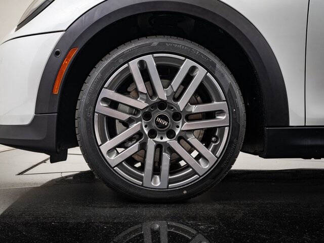 2025 MINI Hardtop 2 Door Cooper Signature Trim