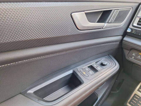 2026 Volkswagen Atlas Cross Sport SEL R-Line Black 4Motion