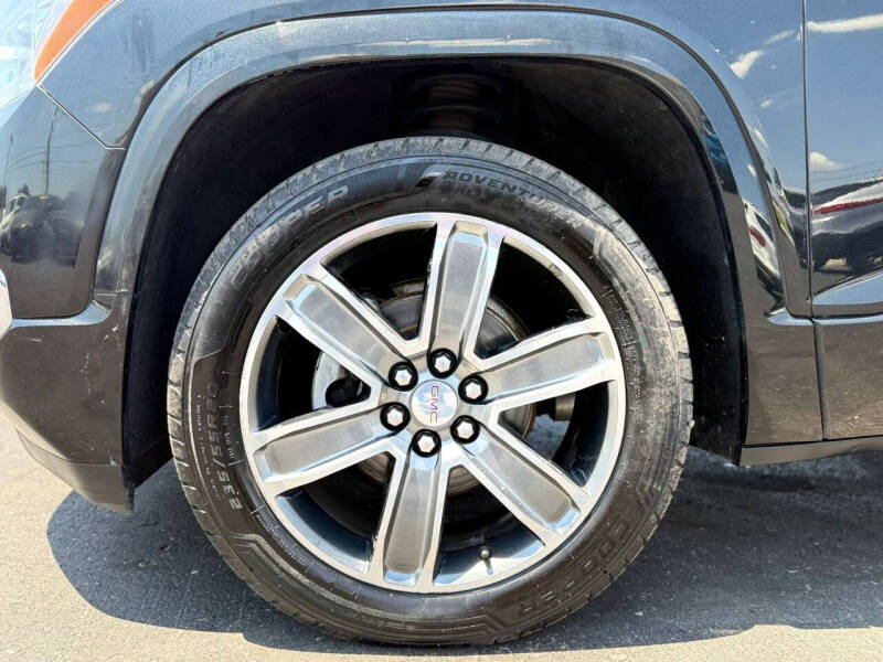 2017 GMC Acadia Denali