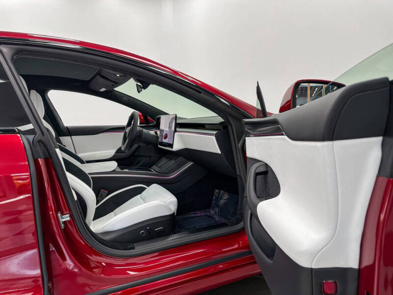 2026 Tesla Model S Plaid