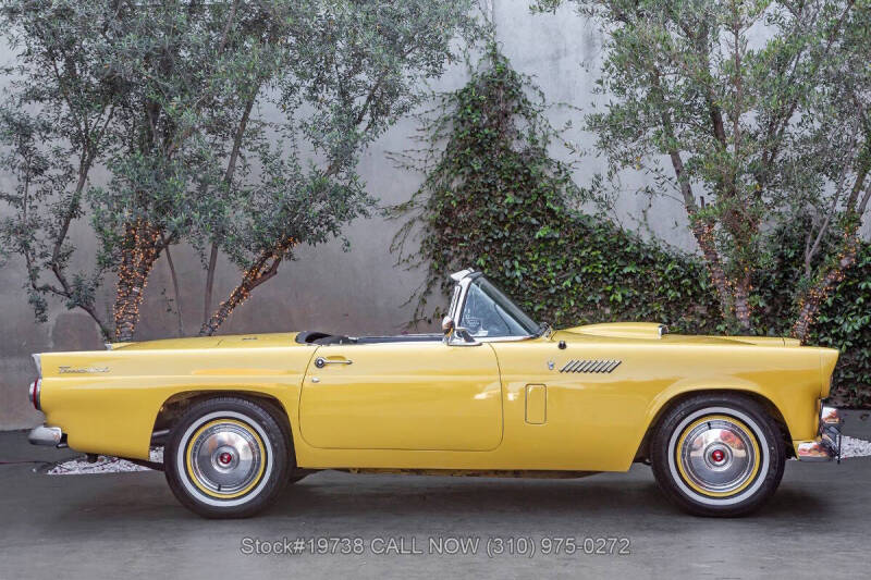 1956 Ford Thunderbird