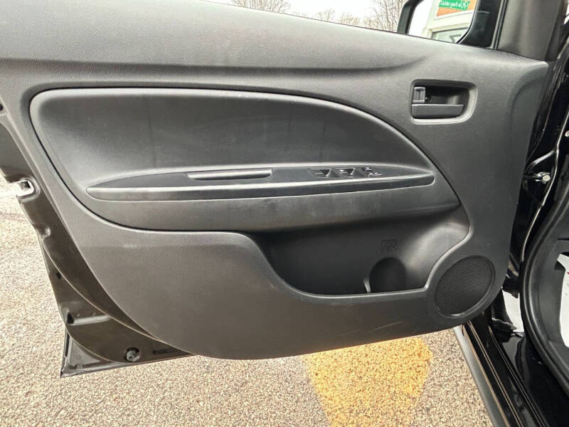 2024 Mitsubishi Mirage G4 ES