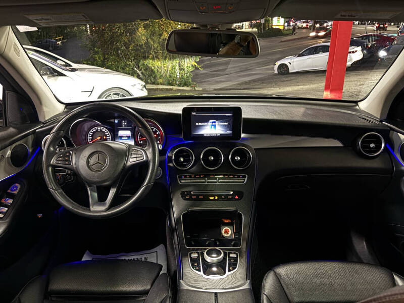 2019 Mercedes-Benz GLC GLC 300