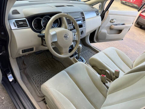 2009 Nissan Versa 1.8 S