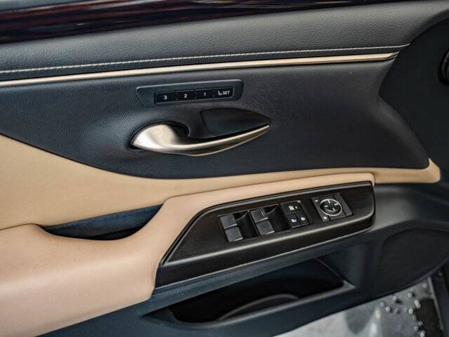 2019 Lexus ES 350