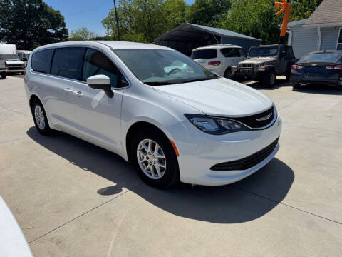 2017 Chrysler Pacifica LX