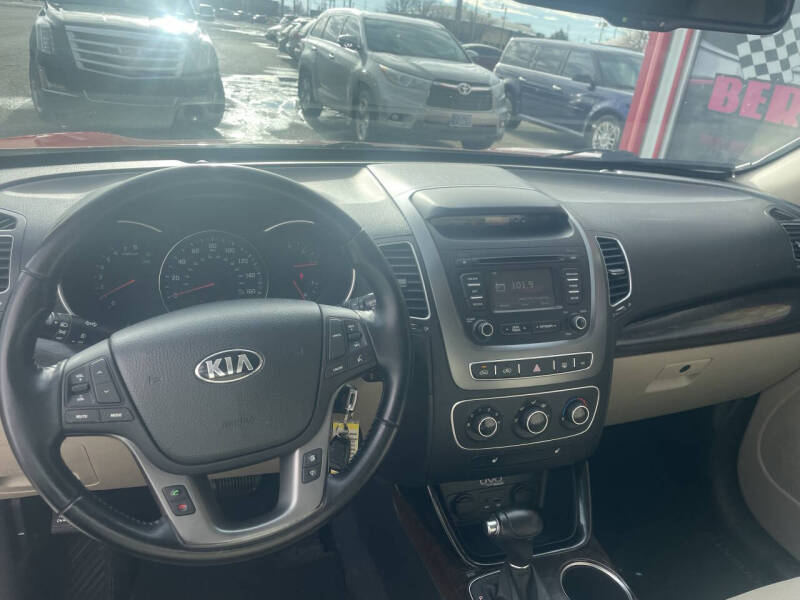 2015 Kia Sorento LX