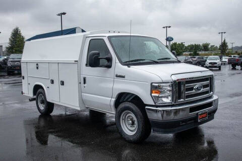 2022 Ford E-Series Chassis