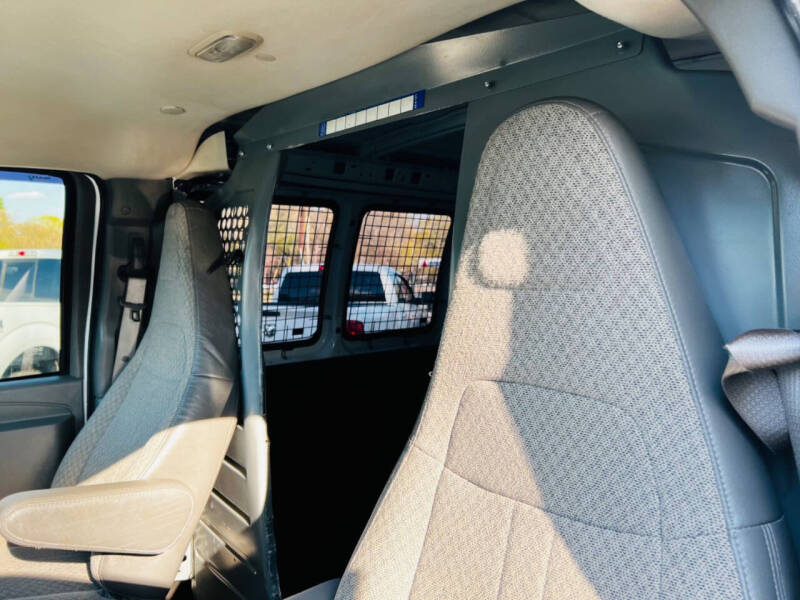 2019 Chevrolet Express 2500