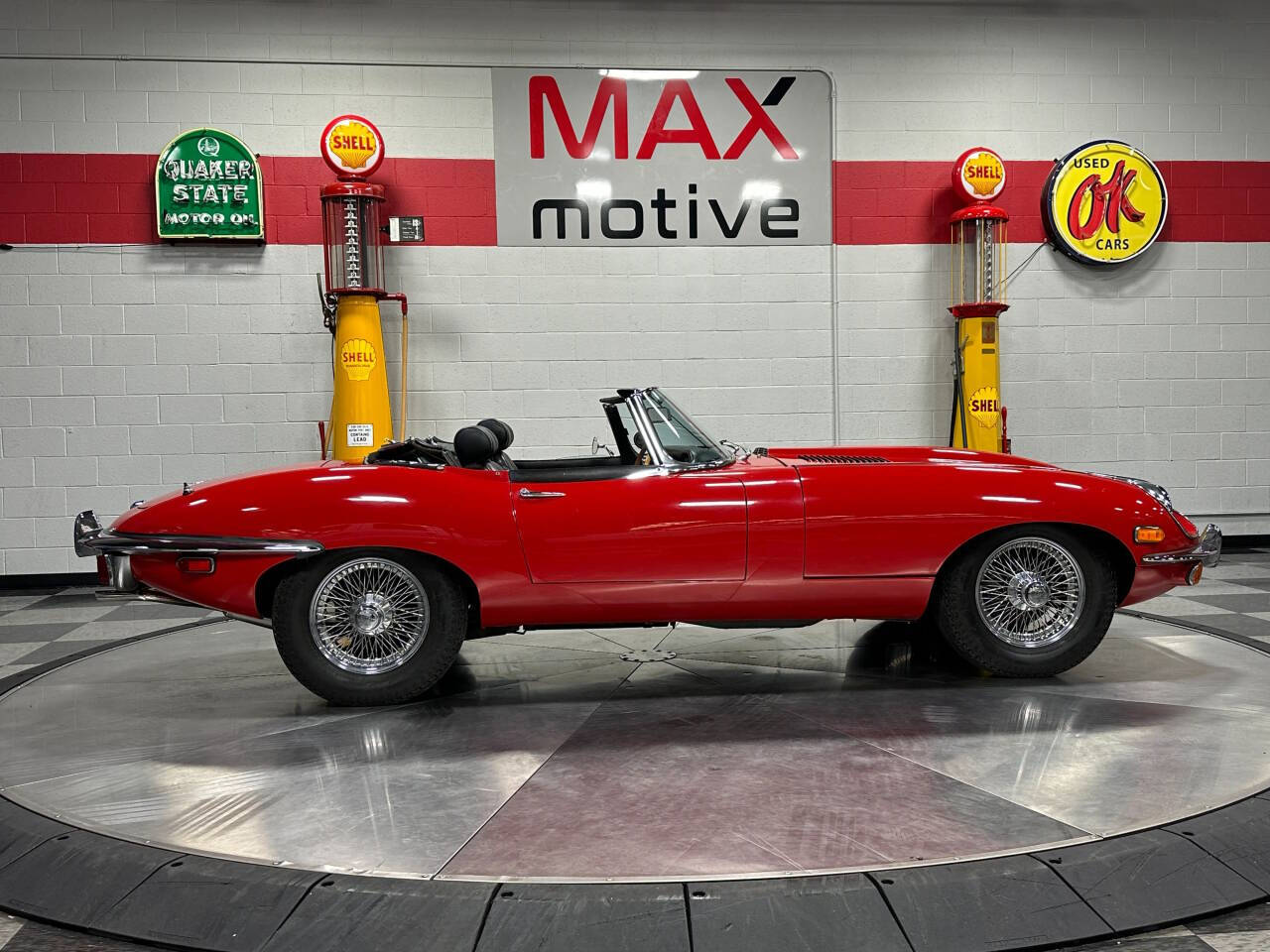 1970 Jaguar E-Type 16