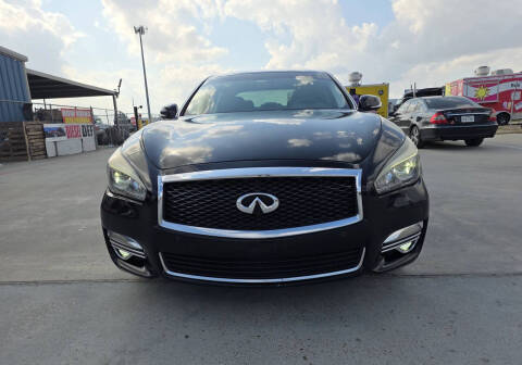2015 Infiniti Q70 3.7