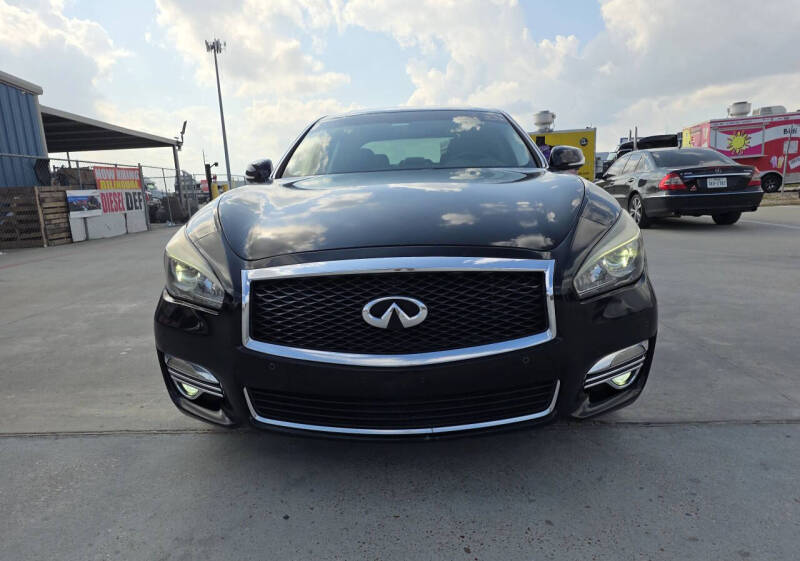 2015 Infiniti Q70 3.7
