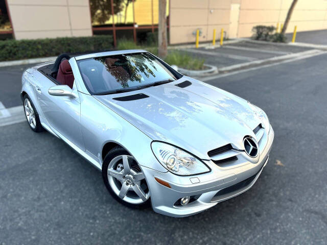 2006 Mercedes-Benz SLK for sale at DE AUTOS INC in San Juan Capistrano, CA