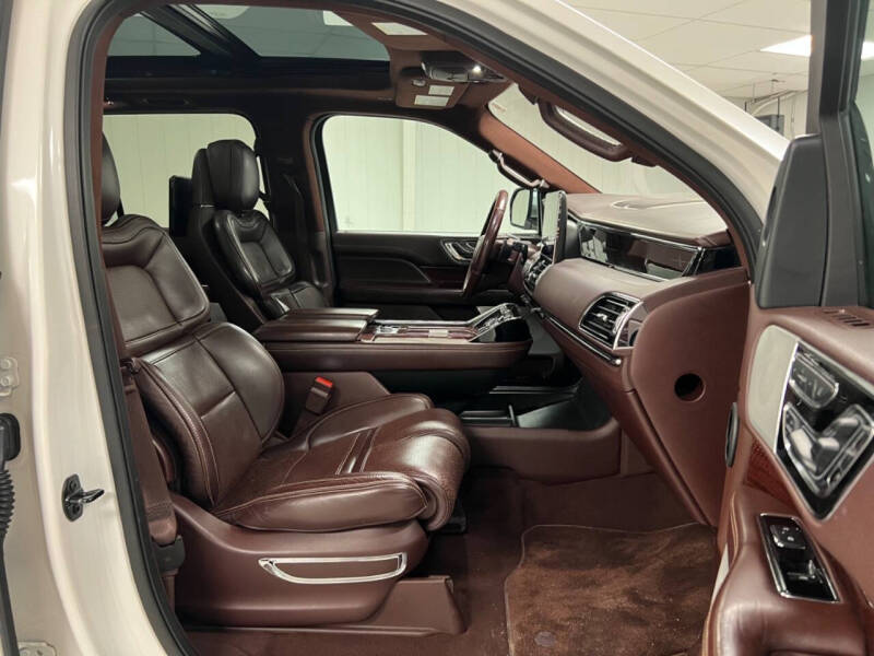 2018 Lincoln Navigator L Black Label