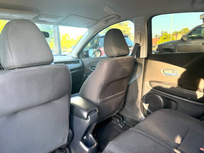 2017 Honda HR-V LX