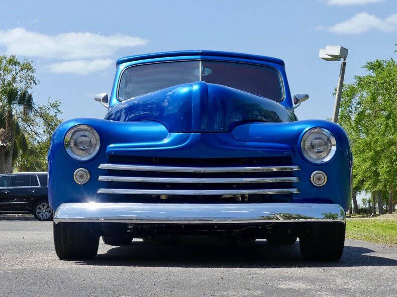 1948 Ford Super Deluxe