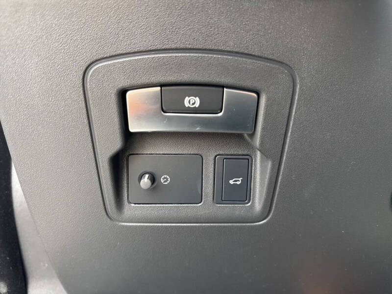 2019 Land Rover Range Rover Velar P380 R-Dynamic HSE