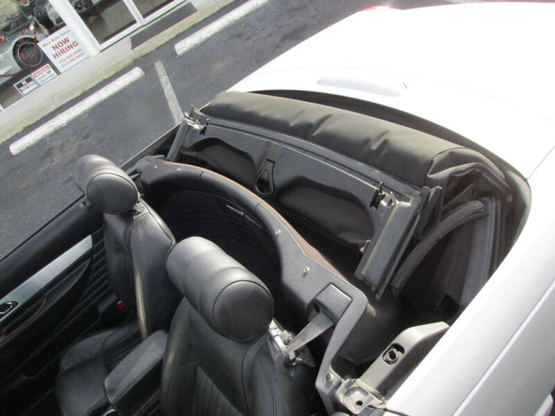 2004 Ford Thunderbird Deluxe