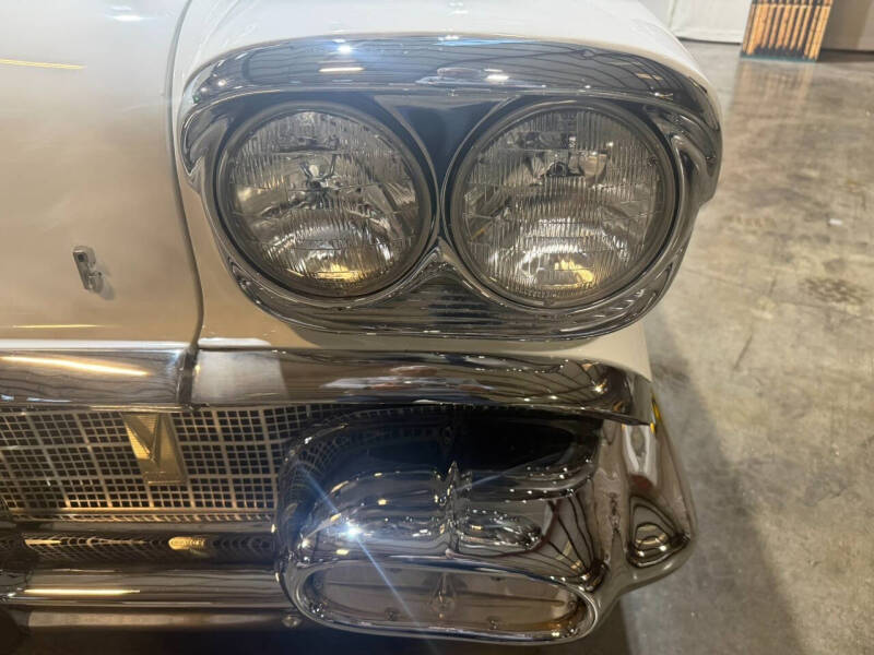 1958 Pontiac Chieftain