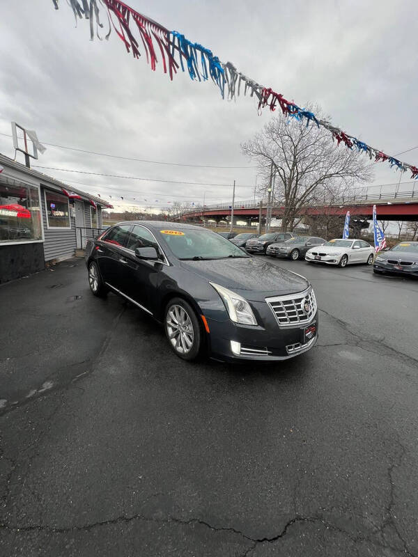 2013 Cadillac XTS Luxury Collection