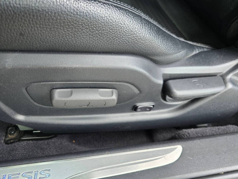 2016 Hyundai Genesis Coupe