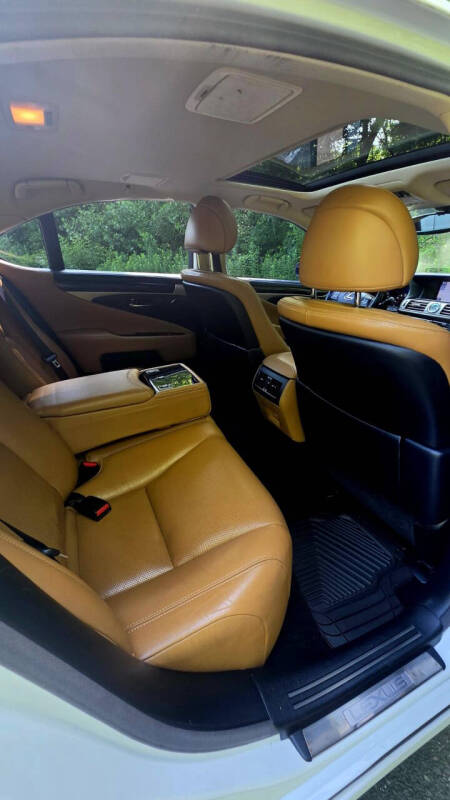 2014 Lexus LS 460